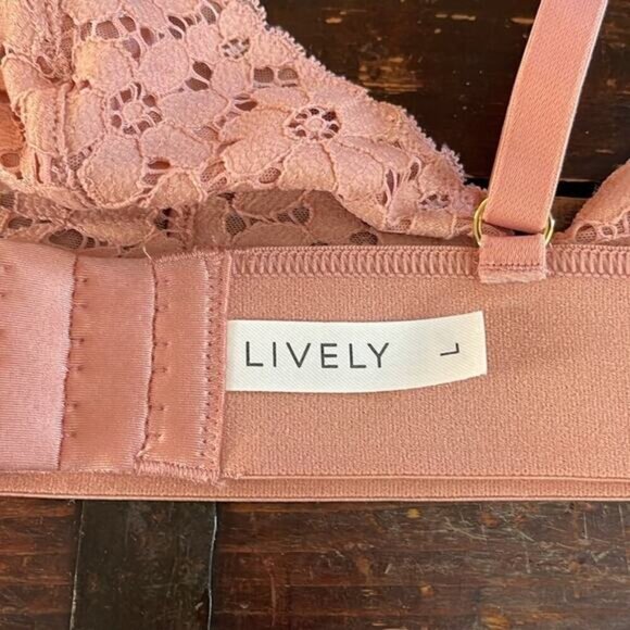 Lively Peach Lace Bralette Size L - Picture 3 of 3